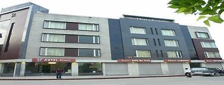 Hotel Gulnar 新德里 外观 照片
