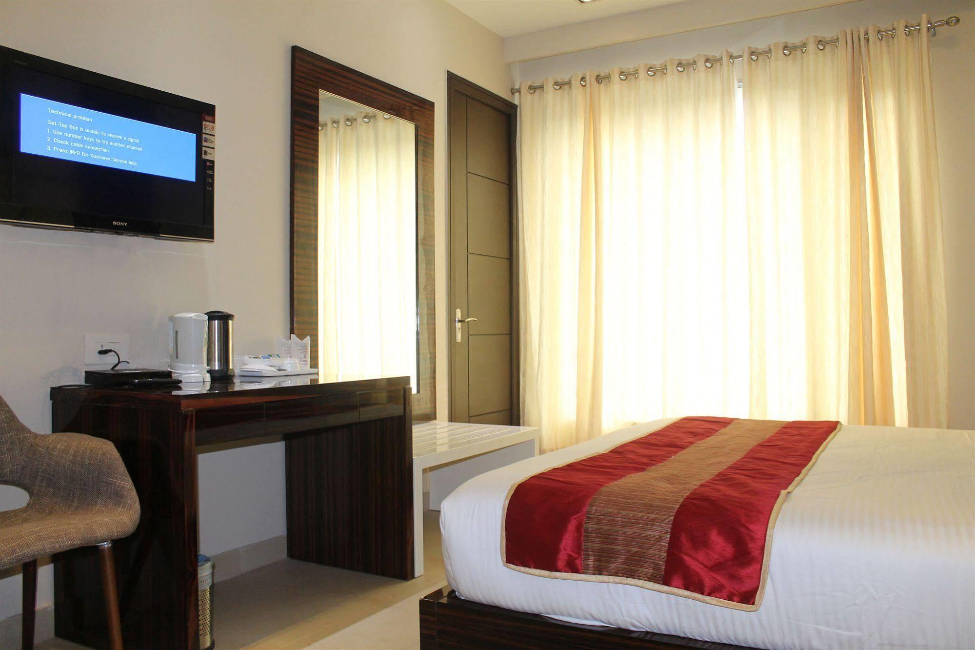 Hotel Gulnar 新德里 外观 照片