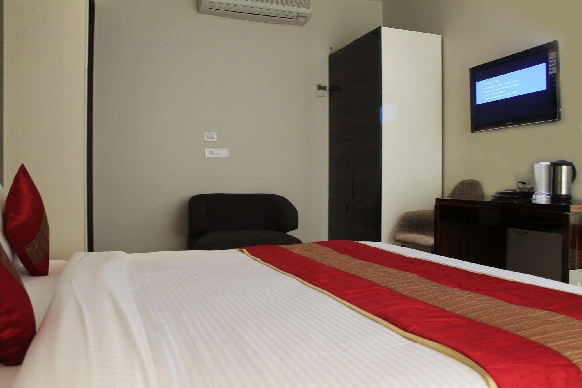 Hotel Gulnar 新德里 外观 照片